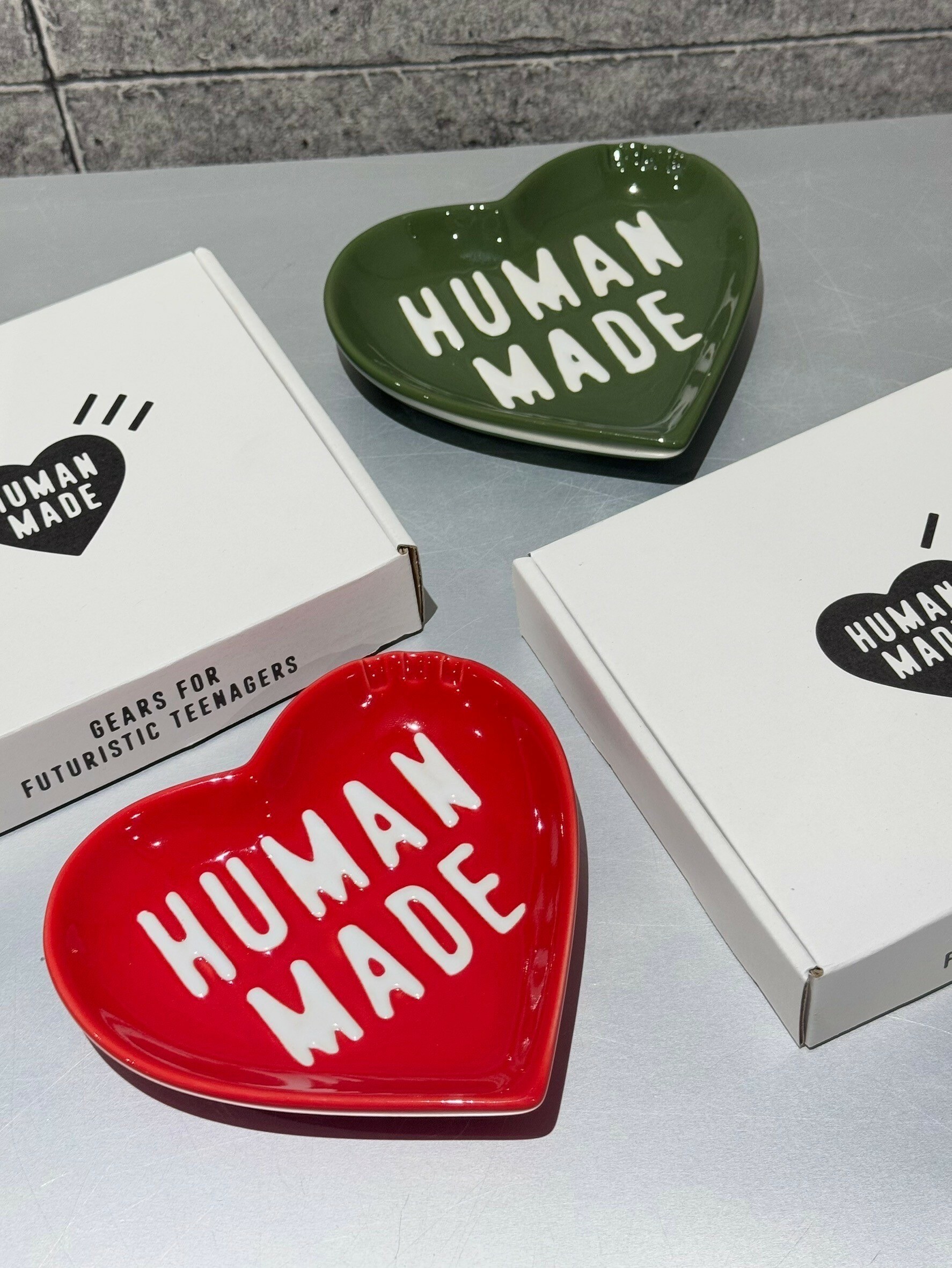 HUMAN MADE / HEART CERAMICS TRAY - GANGSTA MARKET