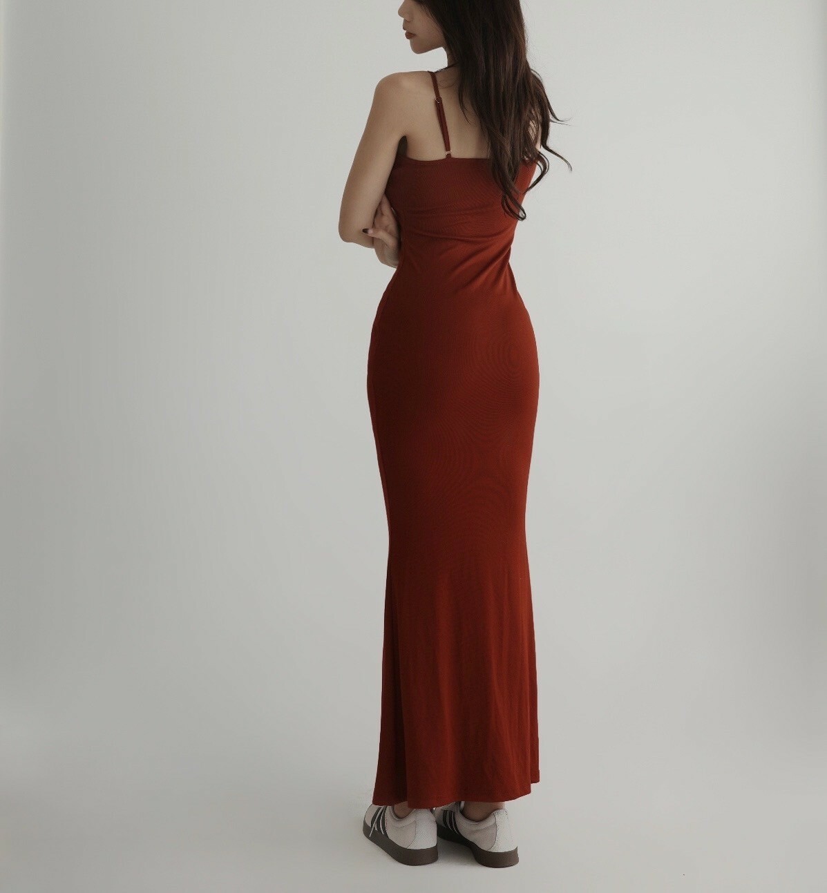 完美曲線質感細肩魚尾洋裝