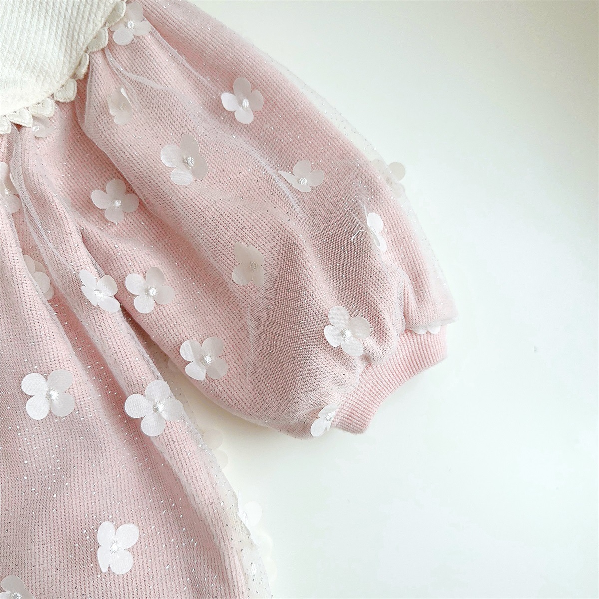 春款立體蕾絲花朵包屁衣包袖