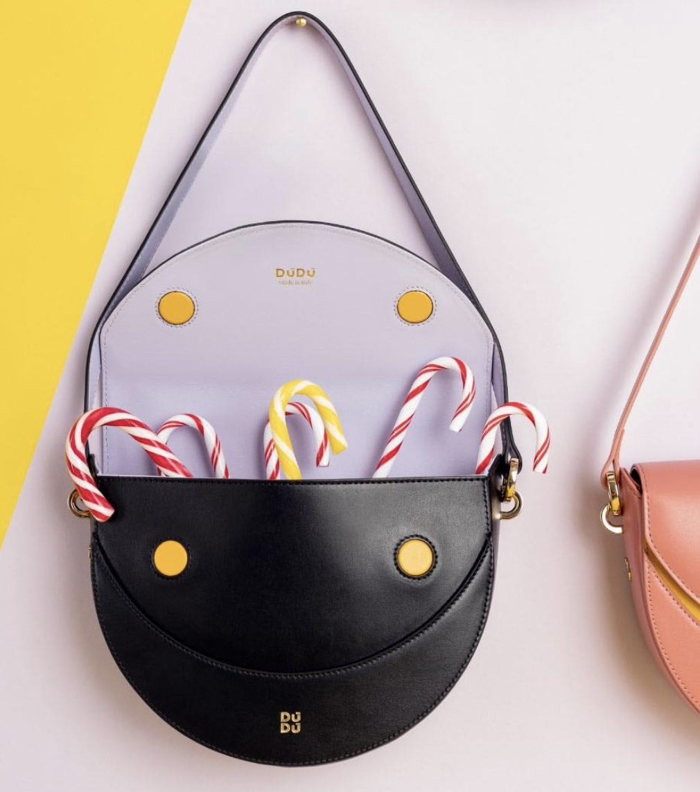 Dudu Leather half moon crossbody bag - Smile (SKU :  534-6008-68) 黑色壓紋
