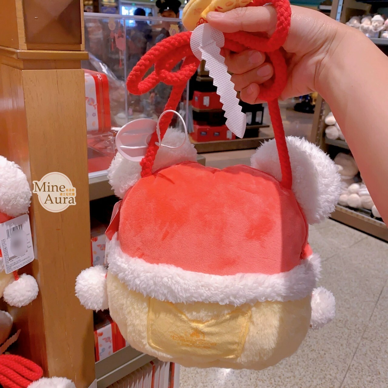 (限時特價) 2025 新春限定 小熊維尼 Winnie the Pooh 好友們 大頭造型 絨毛 斜背包 -上海迪士尼樂園