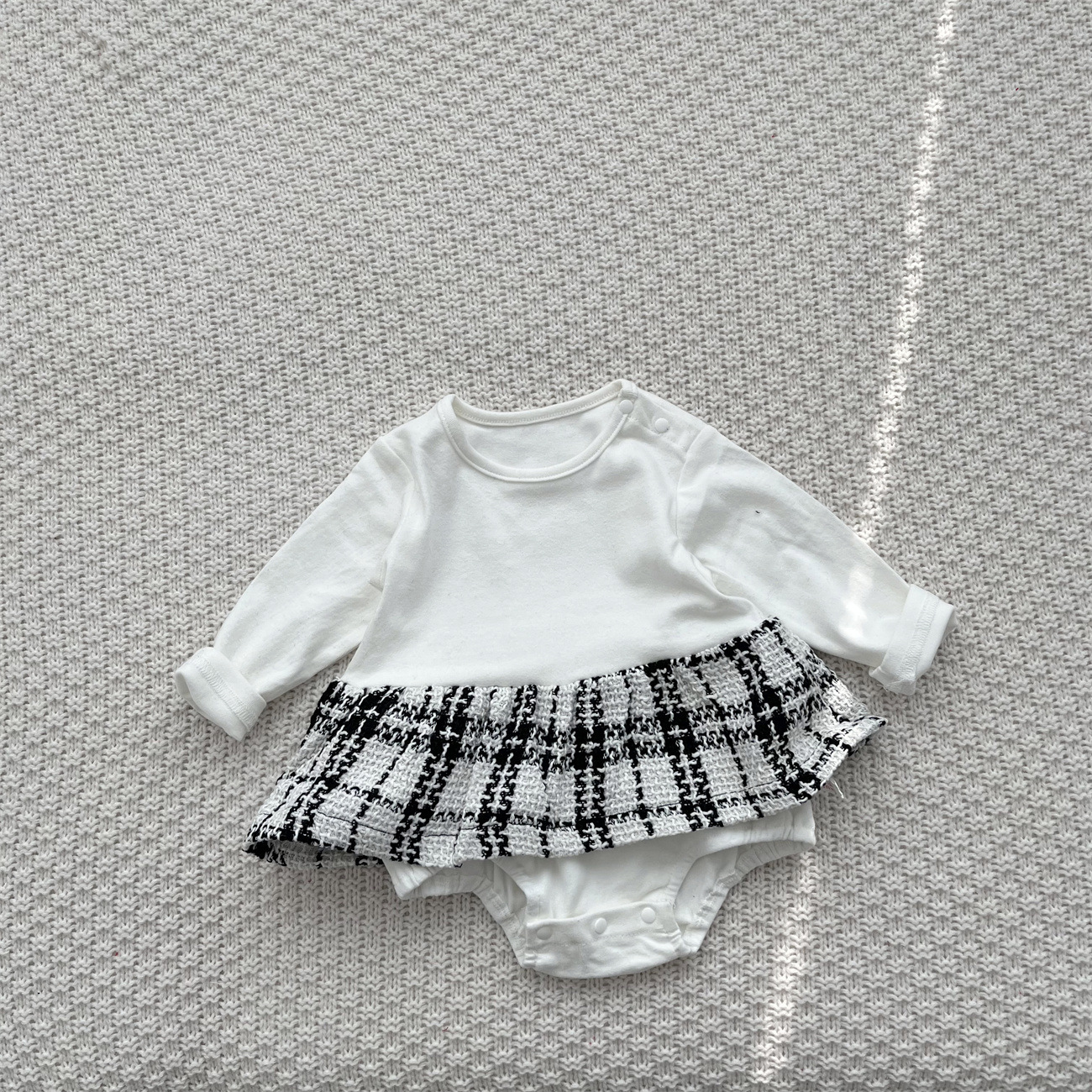 春款小香款兩件式包屁衣內部