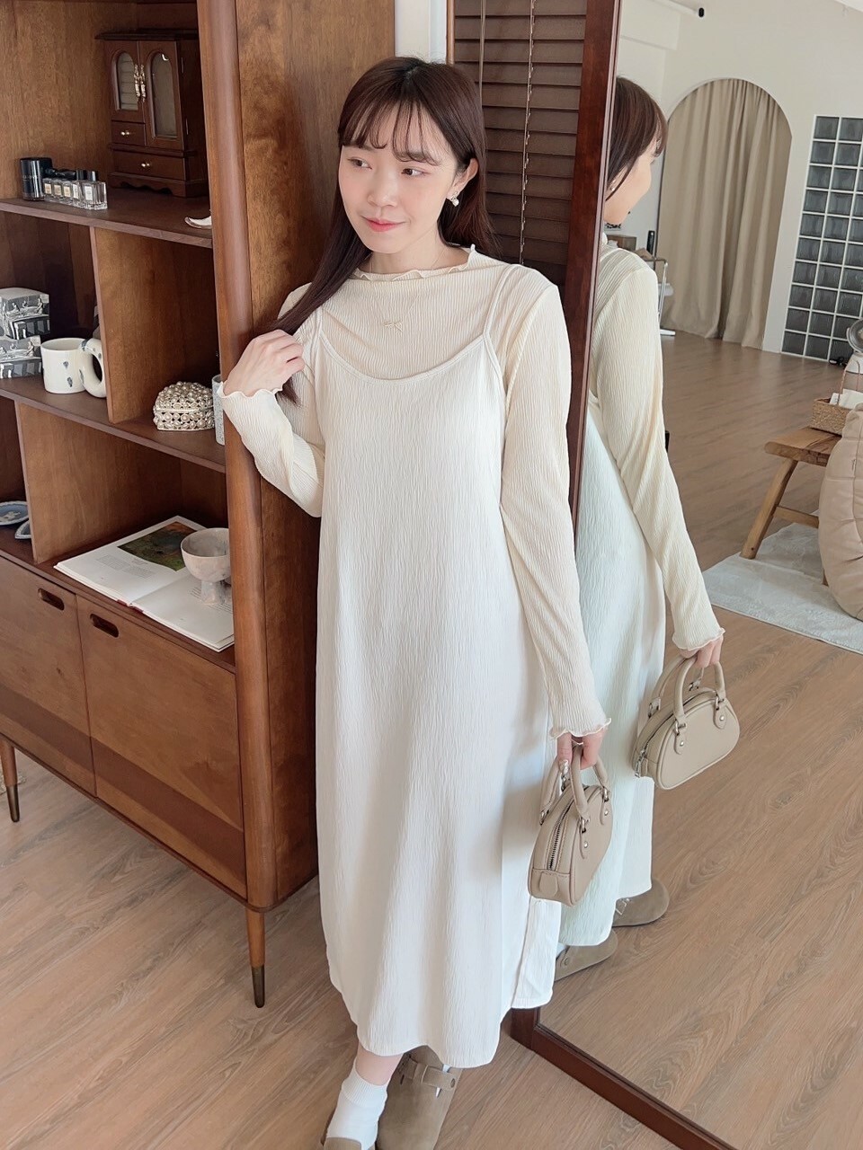 KR 不易皺木紋吊帶洋