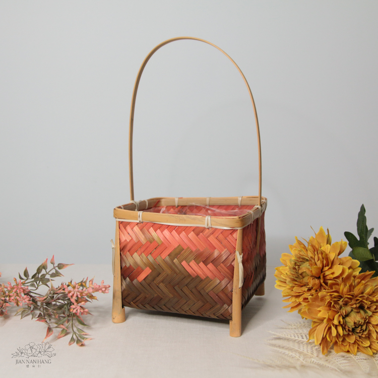 籐籃花器  古典籃