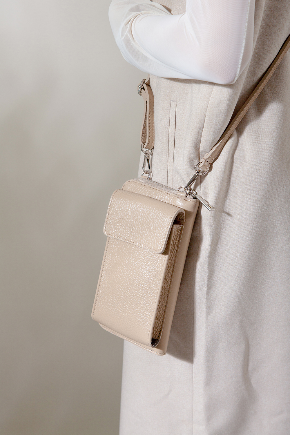 Doppio 附背帶長夾