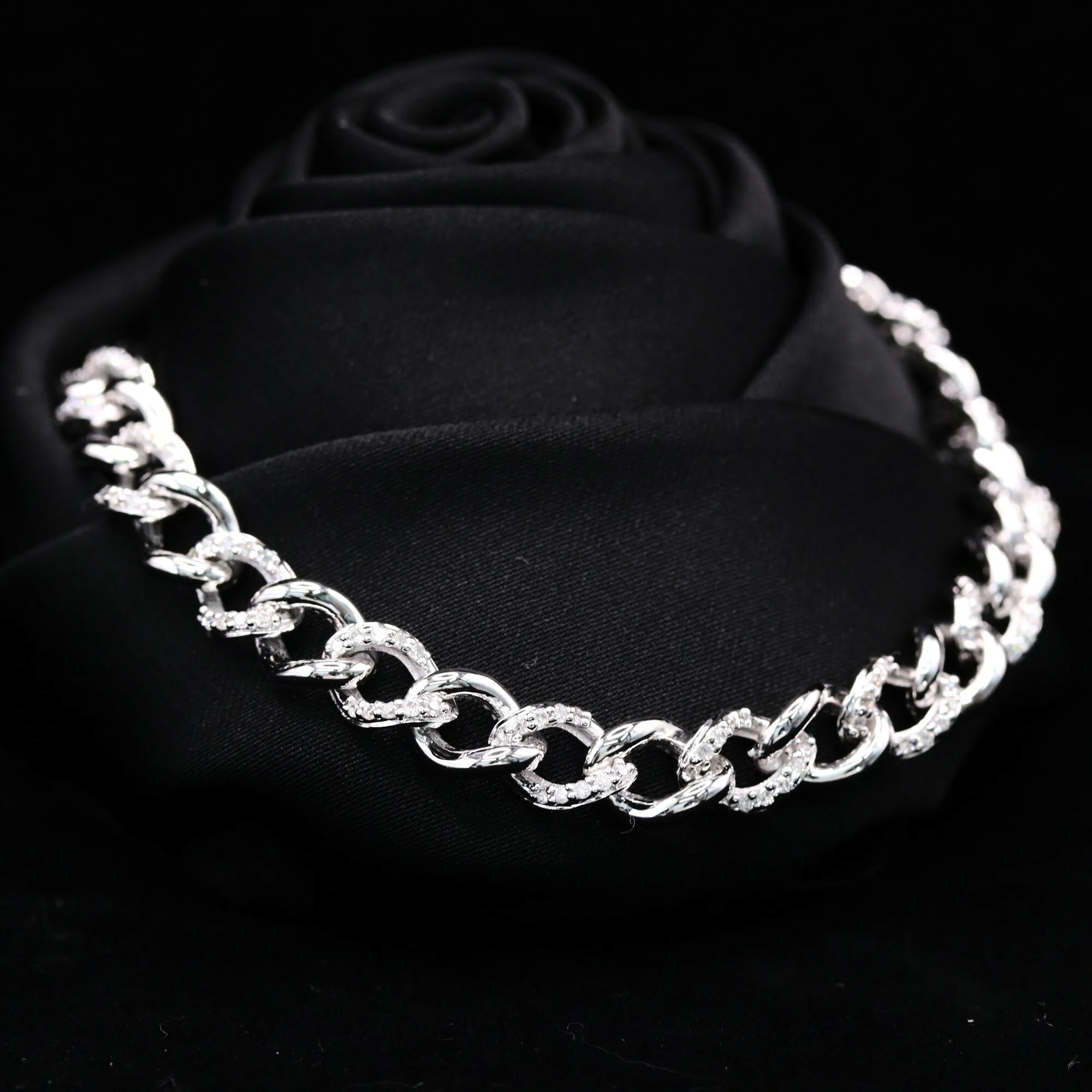 18K White Gold 0.61ct Diamond Bracelet