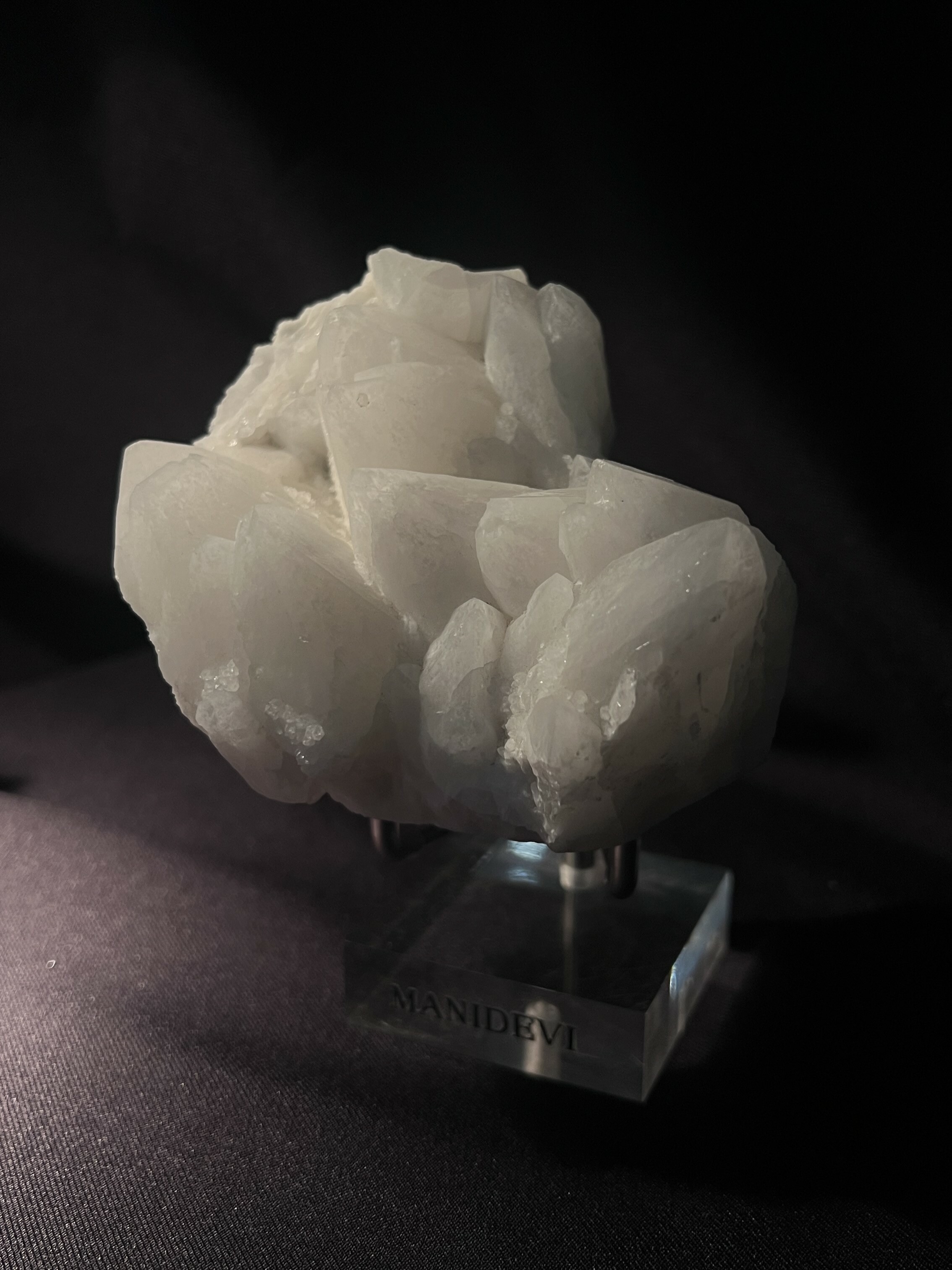 骨幹白水晶簇 Quartz