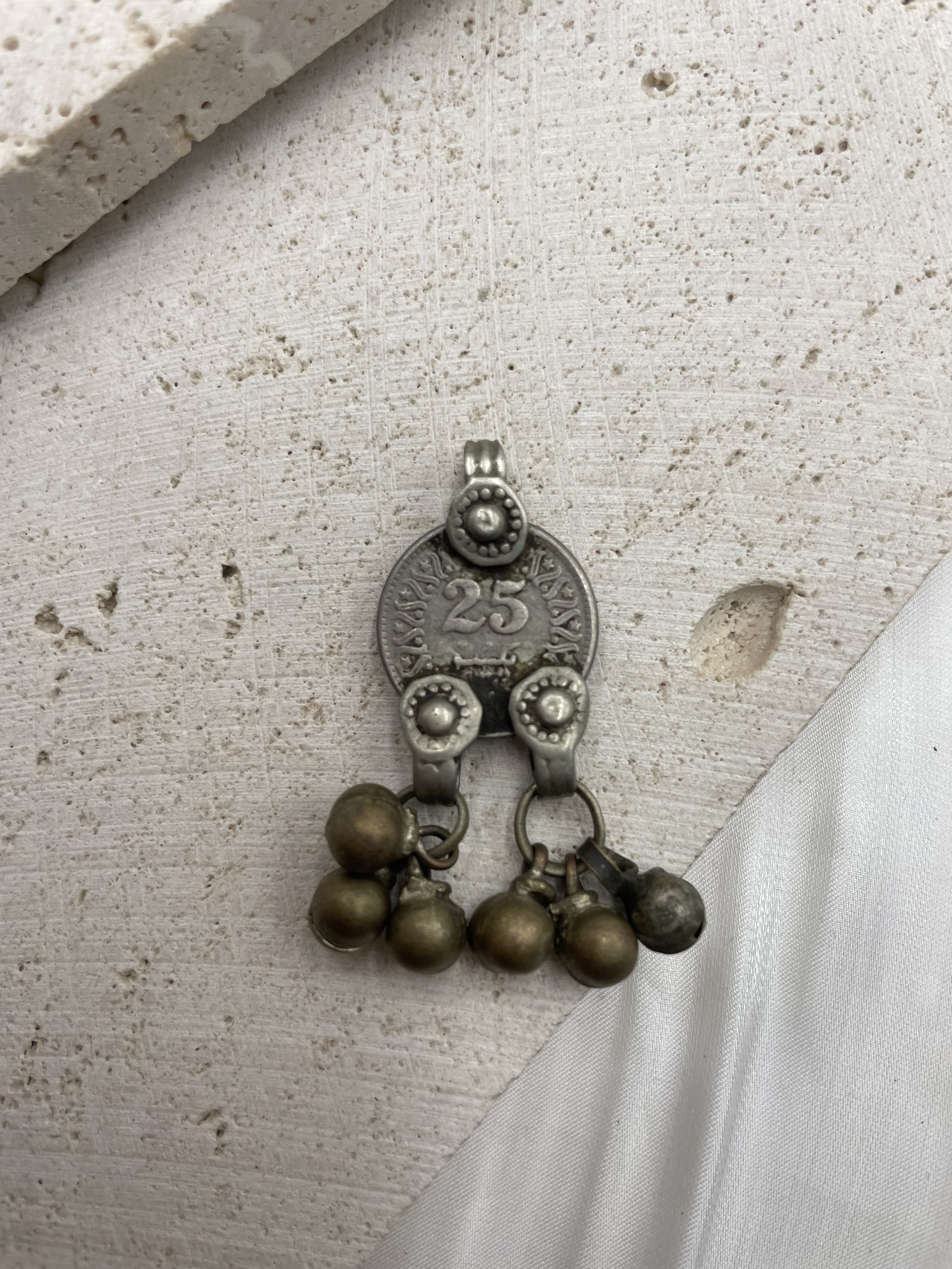 No.226圓形阿富汗鈴鐺墜飾