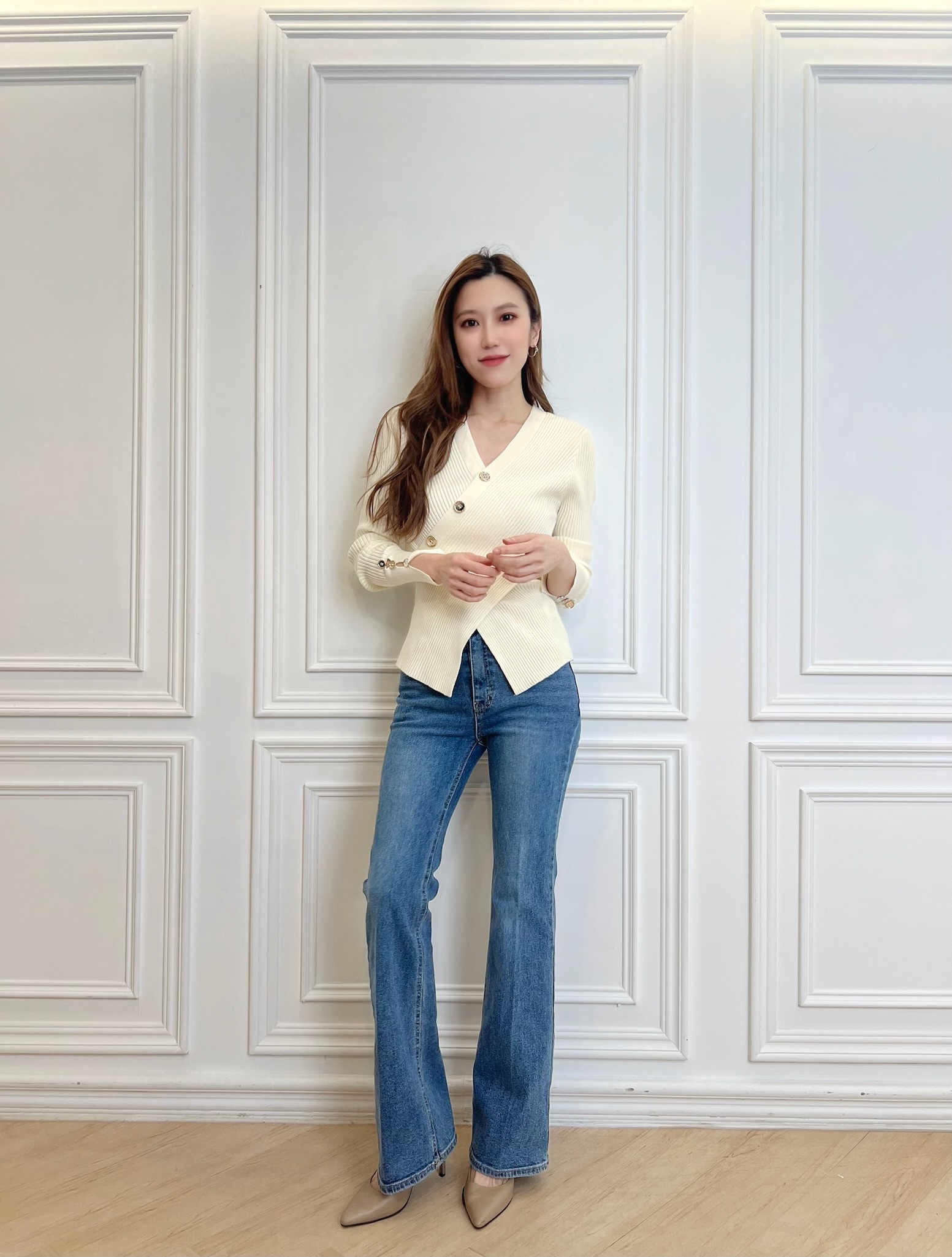 (年節必備!)絕美下擺交叉V領針織上衣