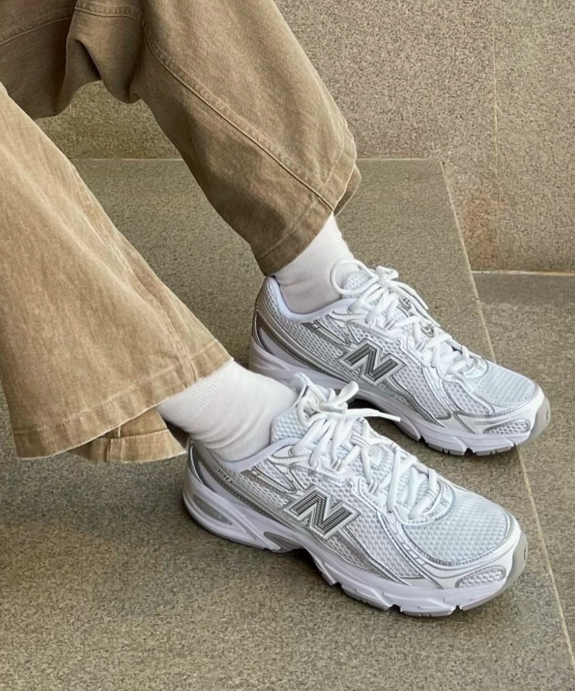 【OWN】New Balance 740 運動 休閒 慢跑 球鞋 不分男女 新款 白銀 U740WM2