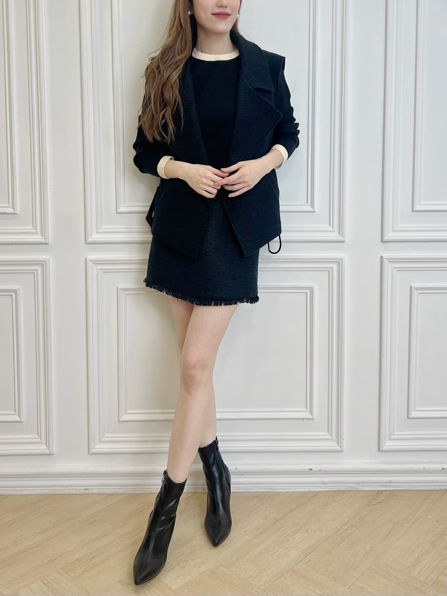 圓領滾邊針織上衣