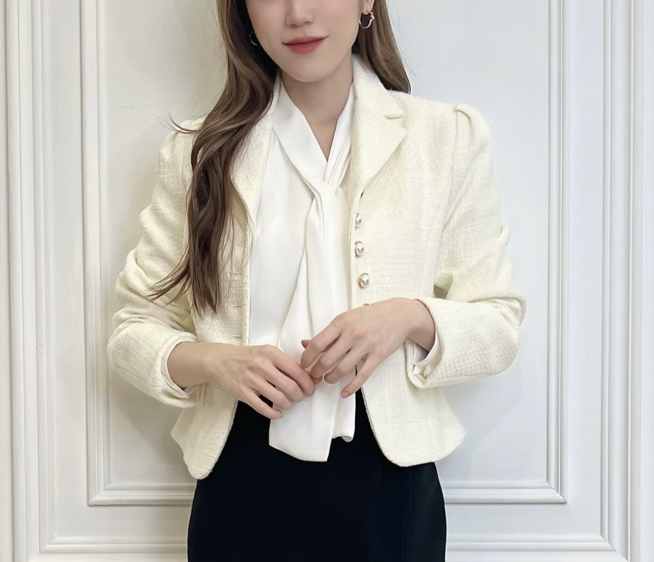 細緻珍珠釦翻領織紋外套