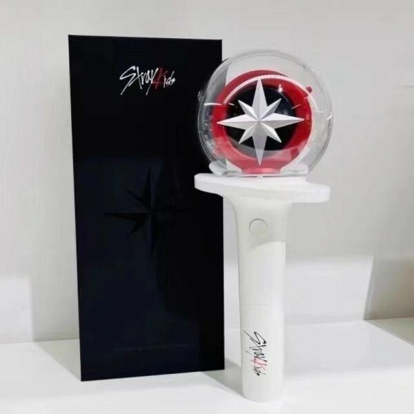 STRAY KIDS ~ OFFICIAL LIGHT STICK (VER 2) (韓國版)