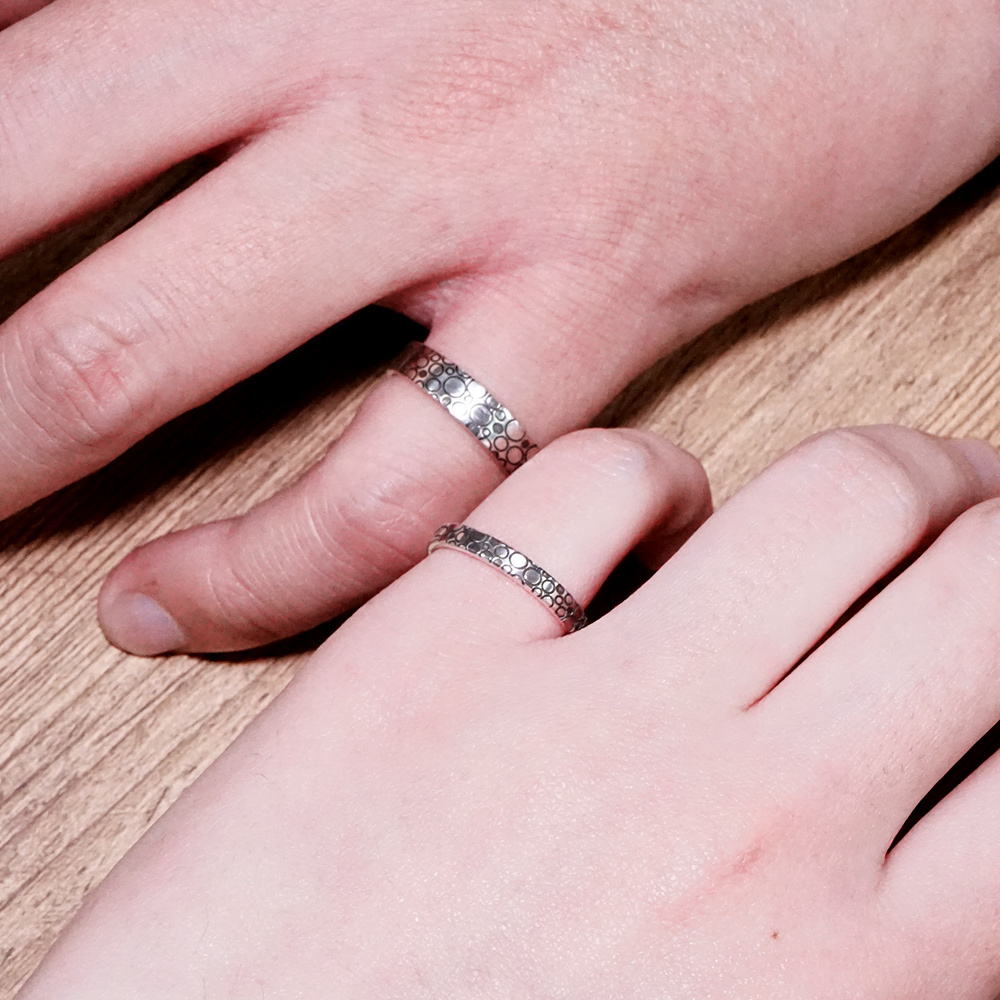 紋路銀戒 圓圈設計 可刻字 純銀情侶對戒組 客製化情侶戒指