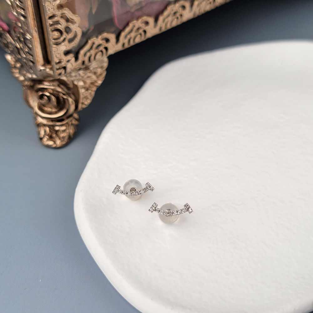 【me.luxe】K18微笑15分鑽石耳環