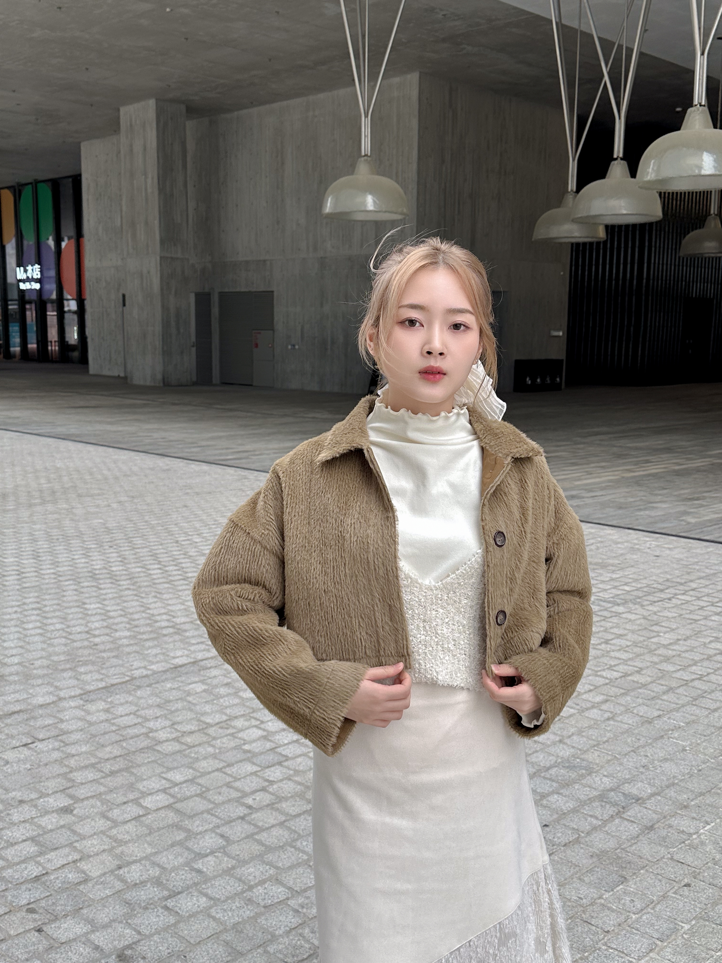 高雅毛毛反領外套 - JK51402