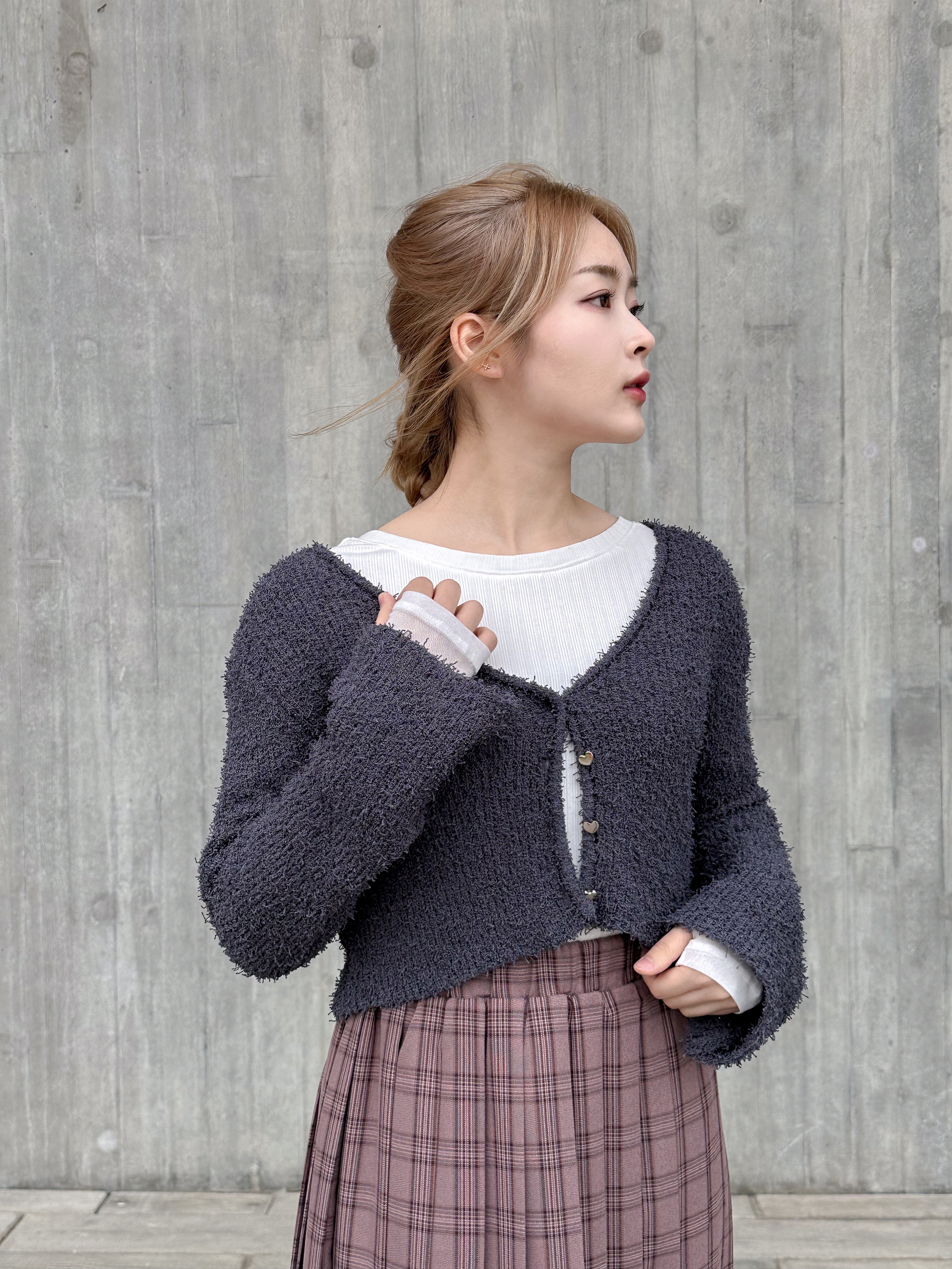 毛茸茸心心鈕外套 - JK44386