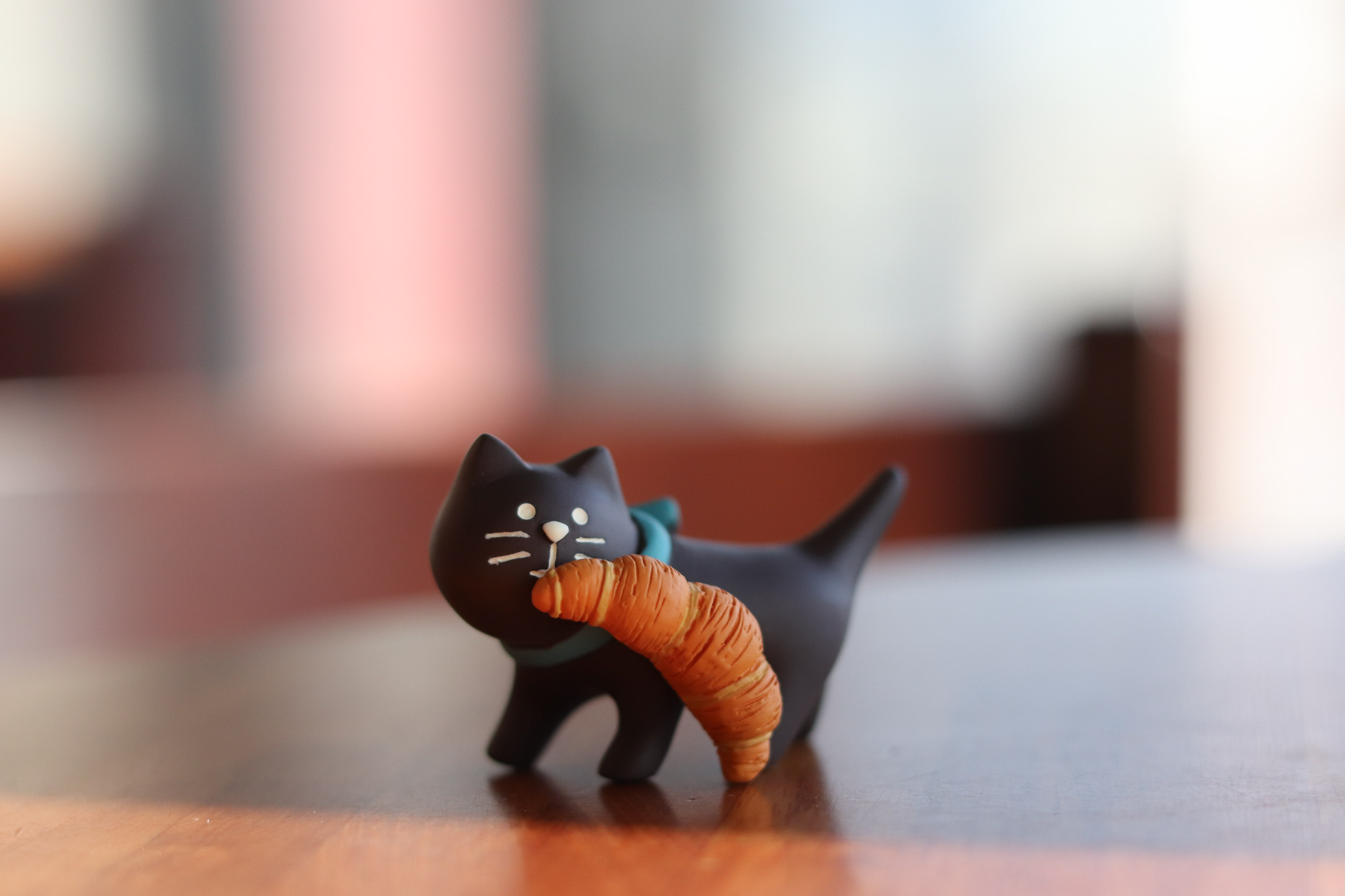 DECOLE 麵包系列 咬可頌黑貓