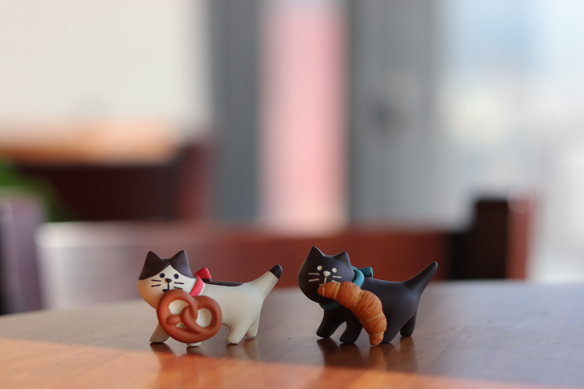 DECOLE 麵包系列 咬椒鹽捲餅貓