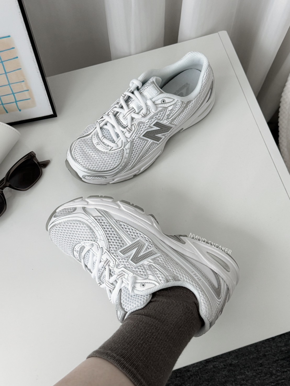 NEW BALANCE 740 雪花白銀