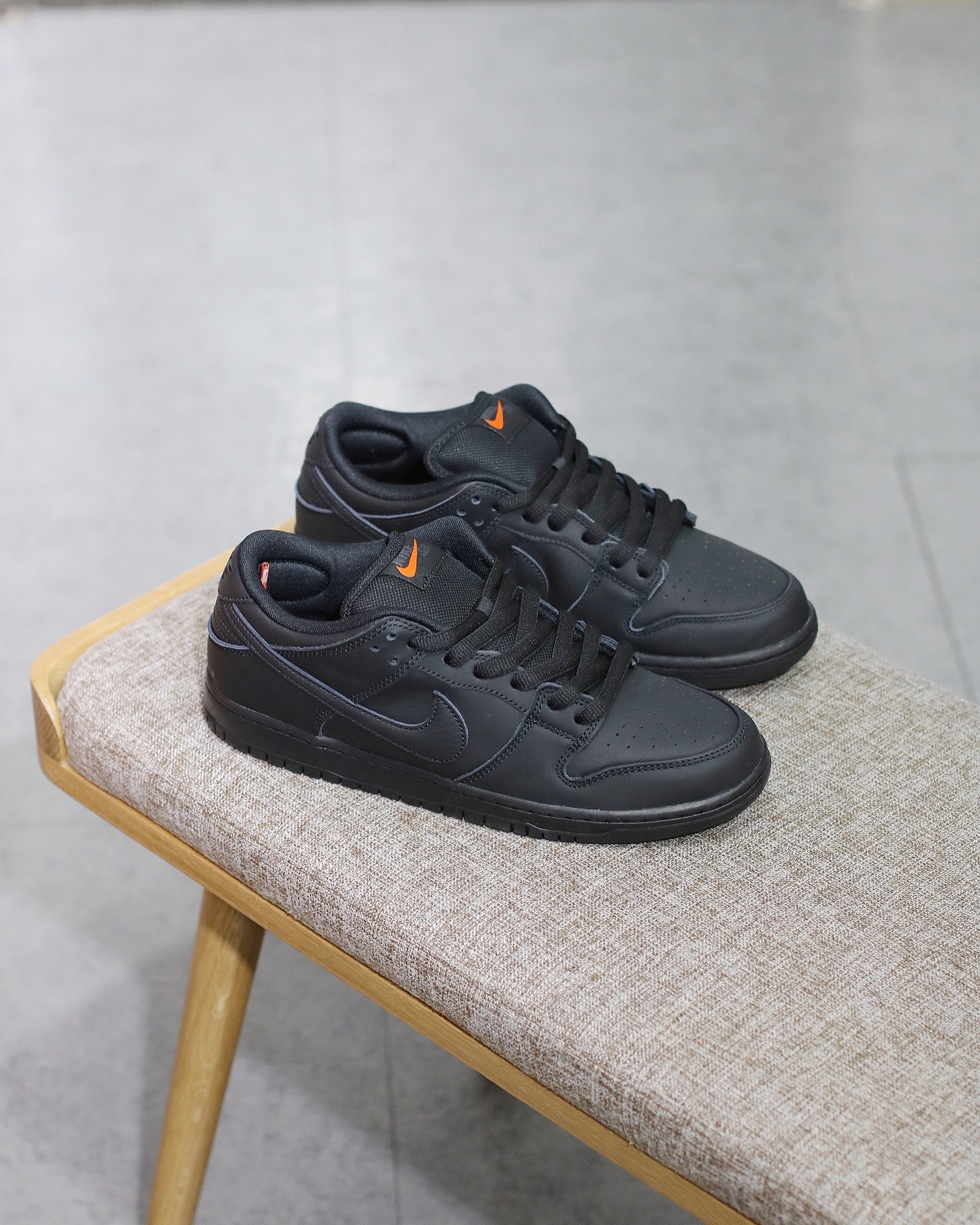 NIKE SB DUNK LOW TRIPLE BLACK 黑魂 全黑 FJ1674-001