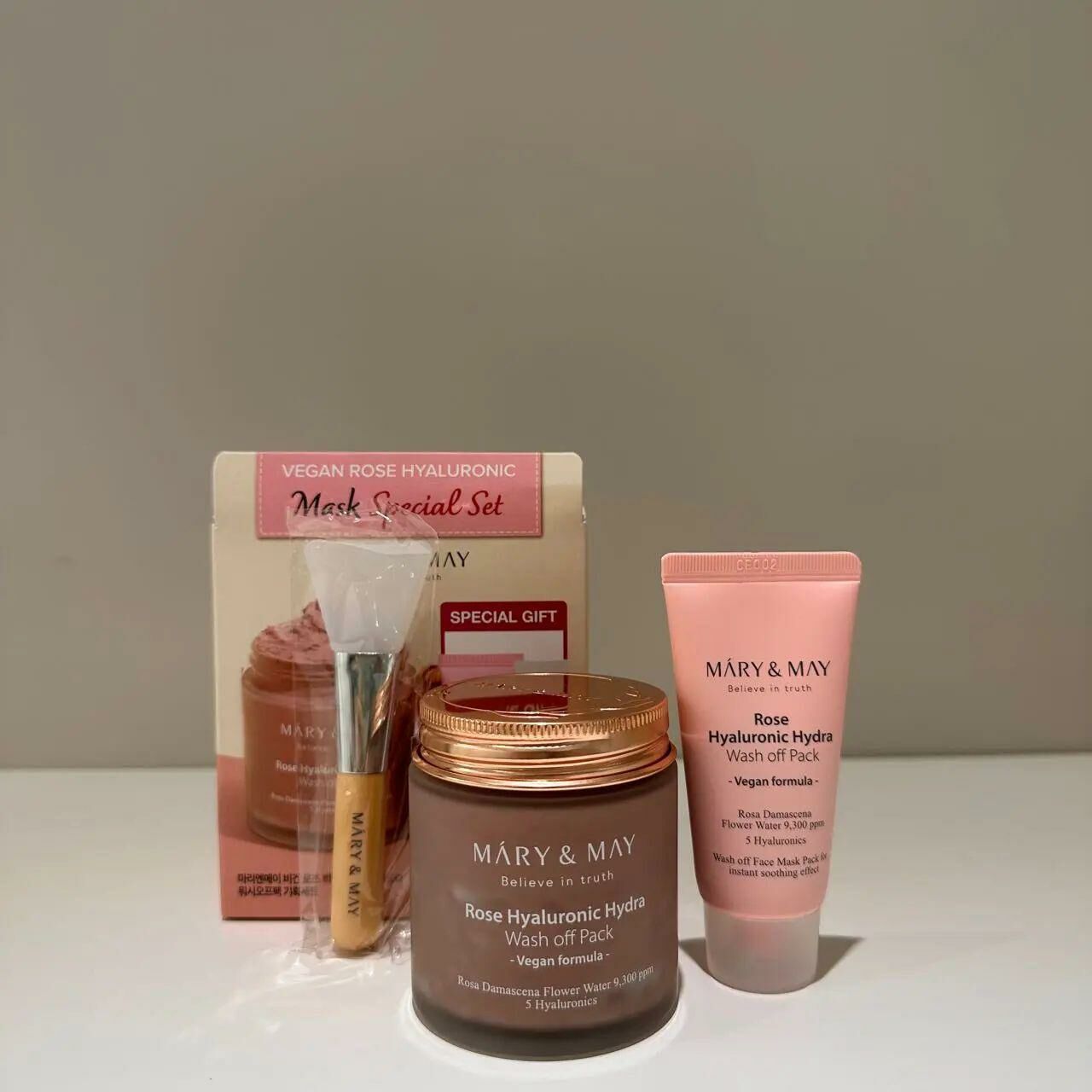 Mary & may 純素玫瑰透明質酸保濕水洗面膜