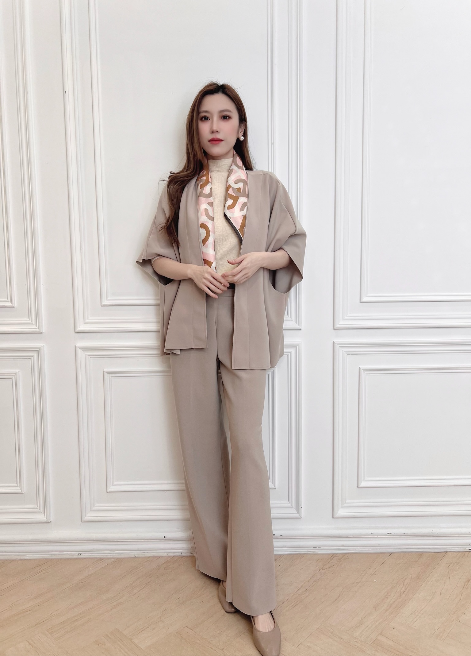 (百搭必備)素面舒適飛鼠袖外套