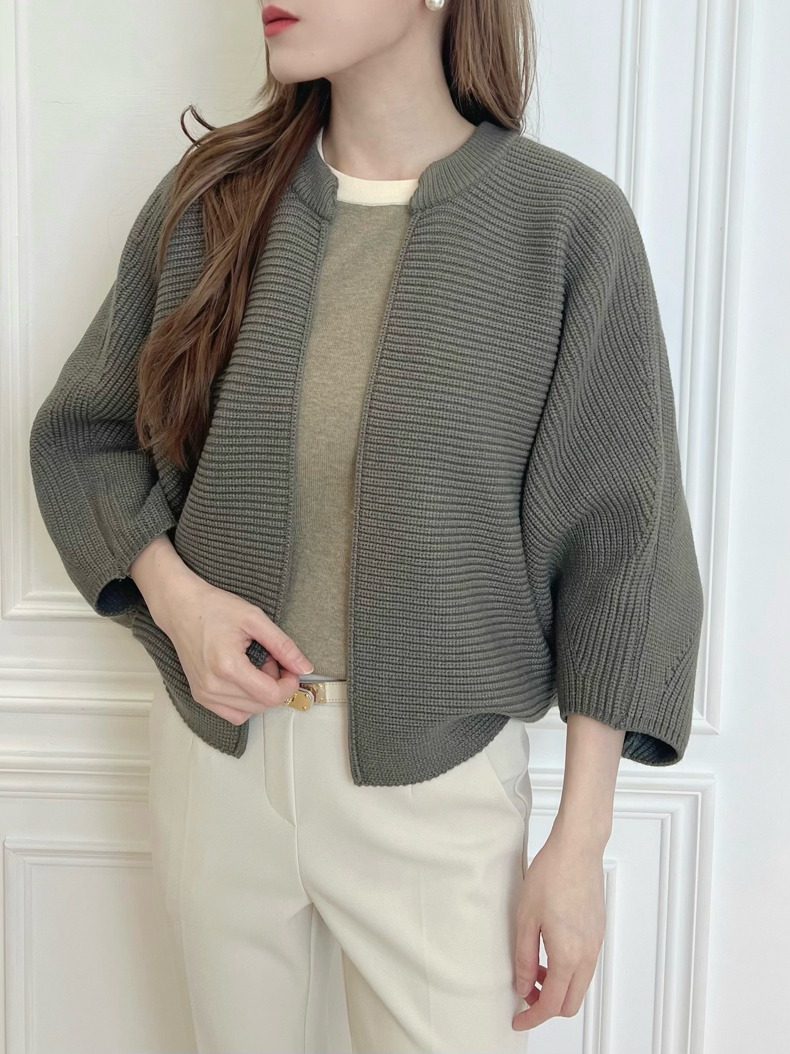 (高級大牌感)壓紋飛鼠袖針織外套