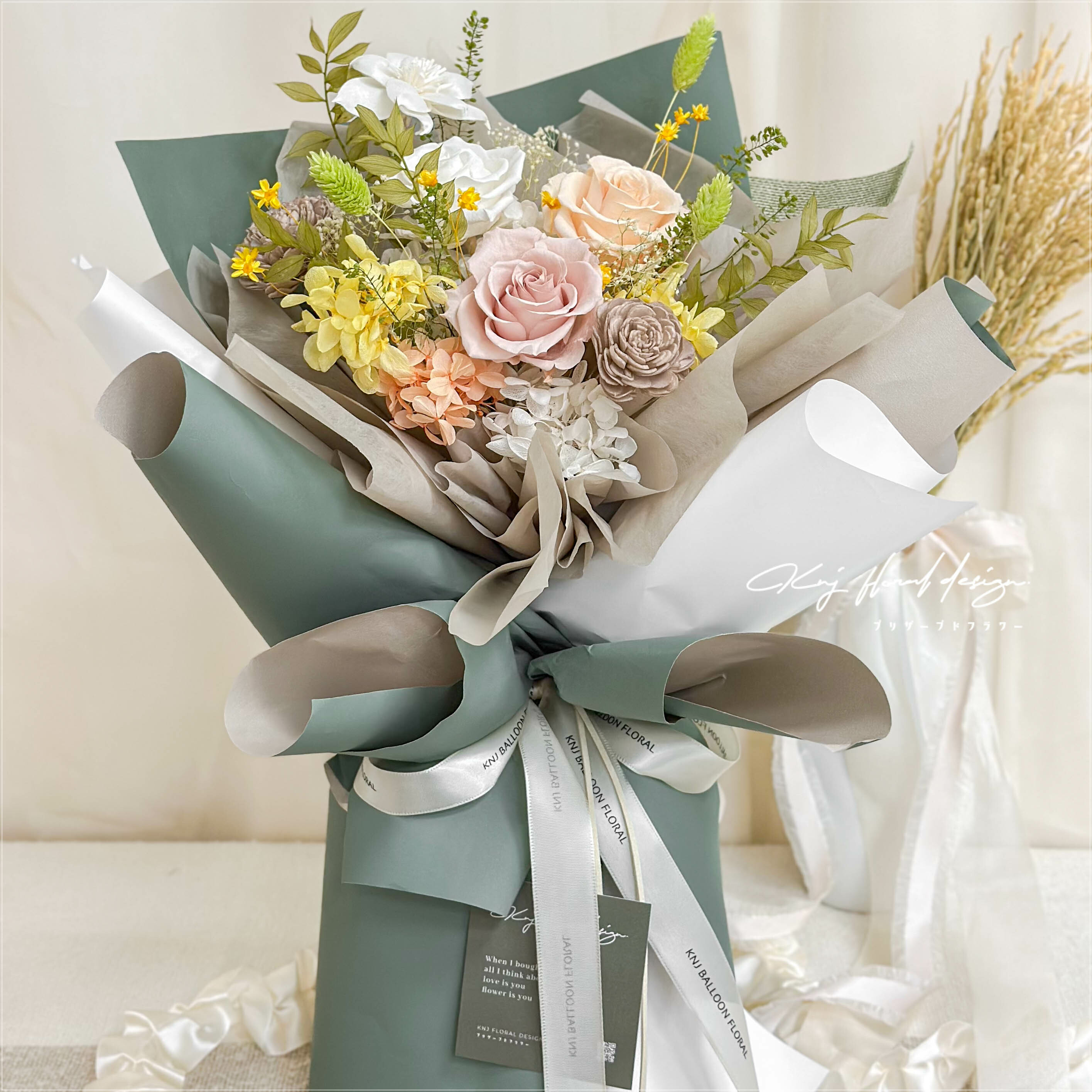 抹茶戀曲・三朵永生玫瑰花束