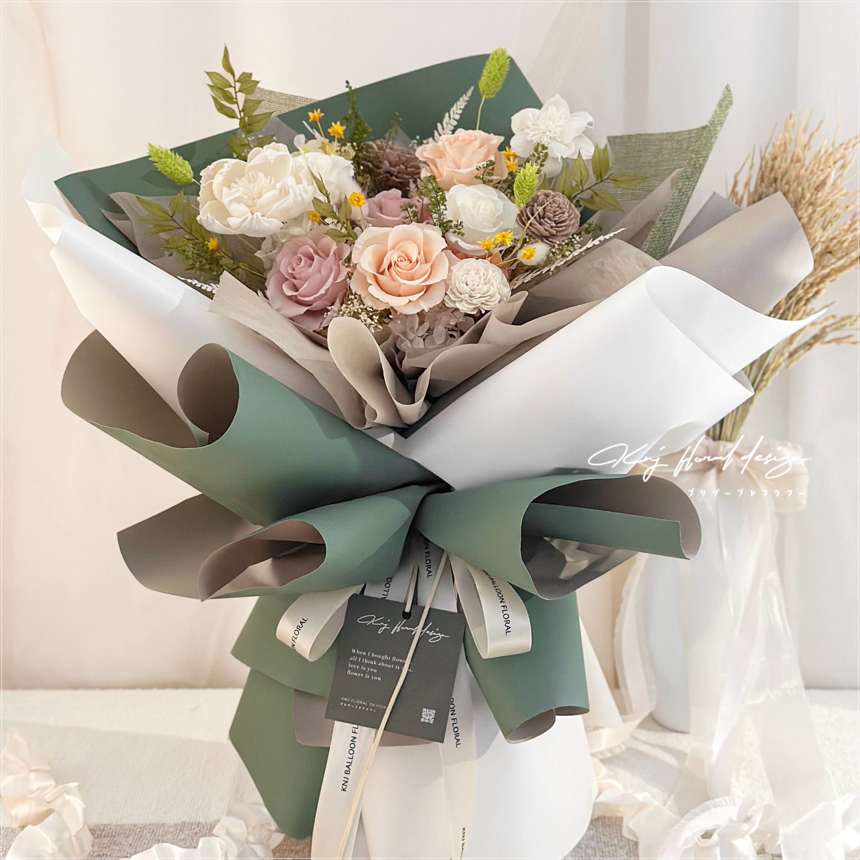 抹茶戀曲・六朵永生玫瑰花束