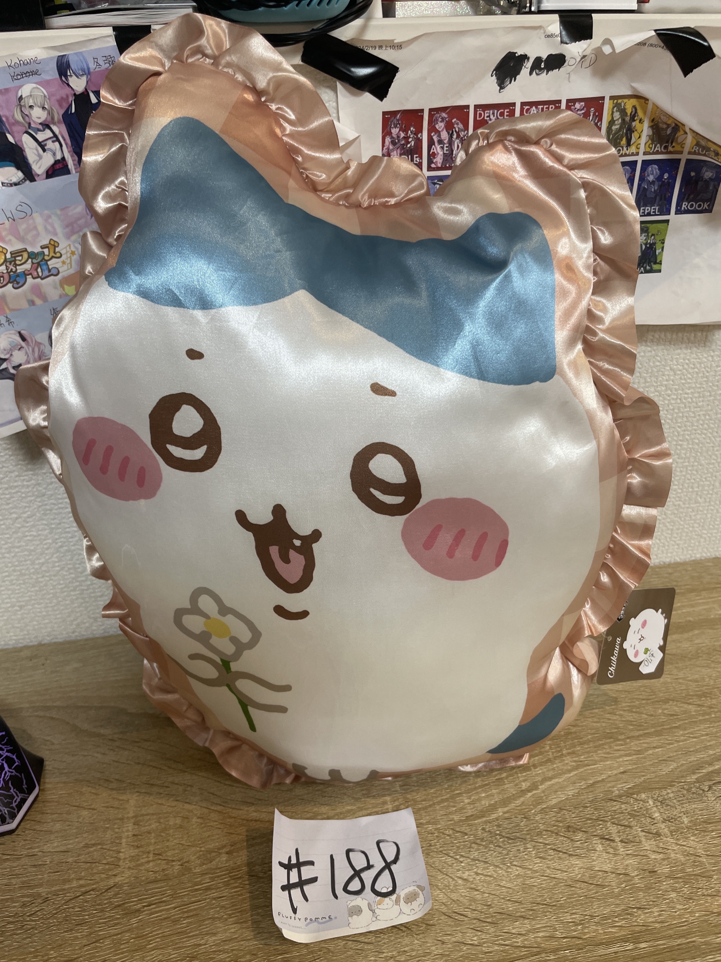 CHIIKAWA 八字貓    cushion#188