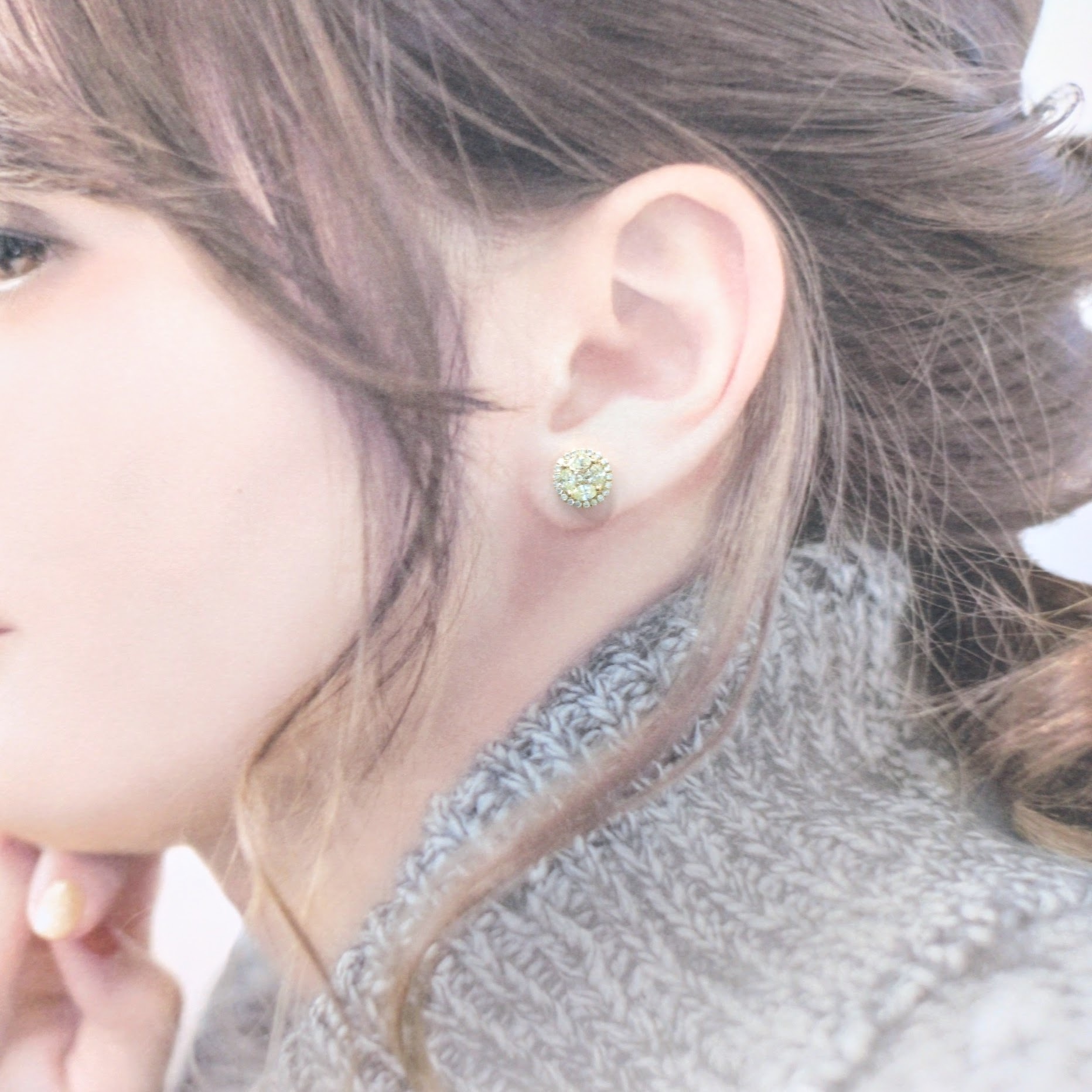 18K Yellow Gold 1.36t Diamond Earrings