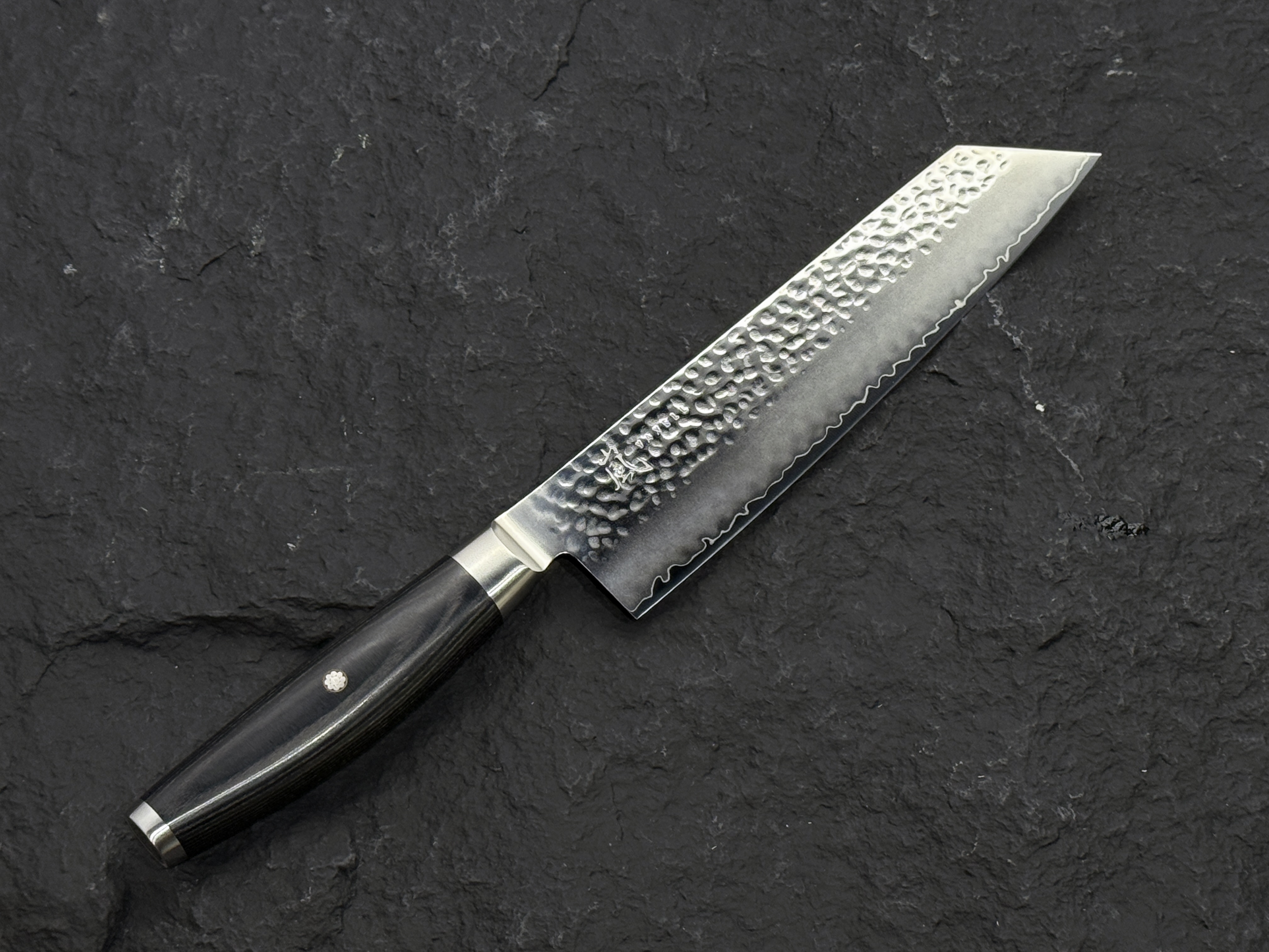 Yaxell 潔 槌目 SG2粉末鋼 切付牛刀