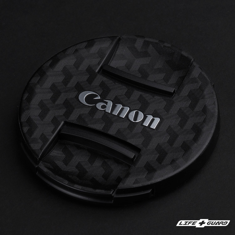 鏡頭蓋貼膜展示圖，LIFE+GUARD箭影黑風格