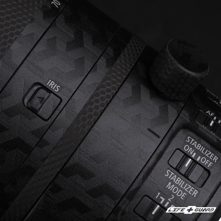 LIFE+GUARD 箭影黑貼膜質感特寫，LIFE+GUARD 設計風格