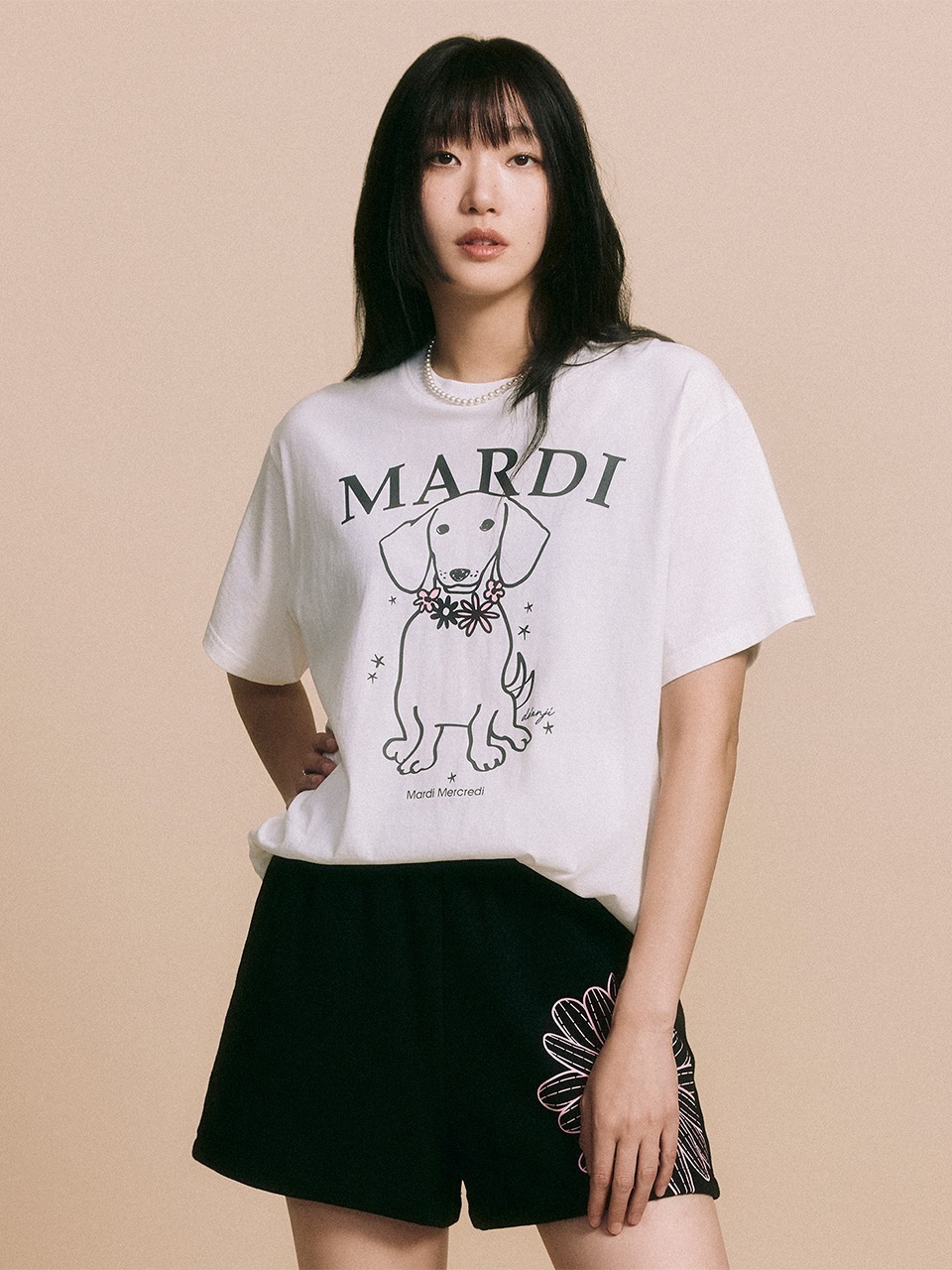 Mardi Mercredi TSHIRT SWING THE TAIL DDANJI FLOWER NECKLACE