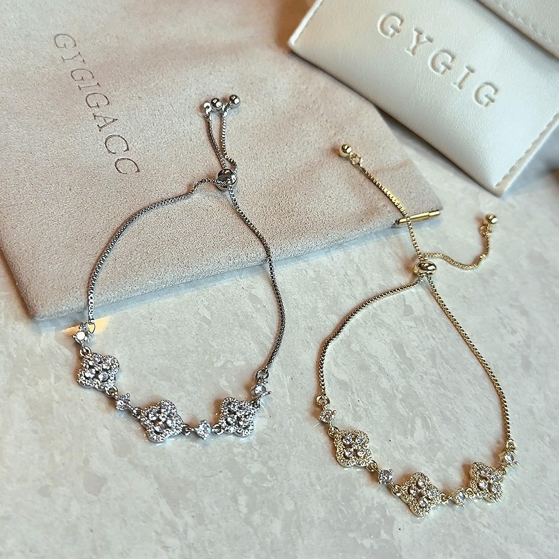 18k低奢滿鑽三花四葉草”鏤空點綴鑽抽拉手鍊