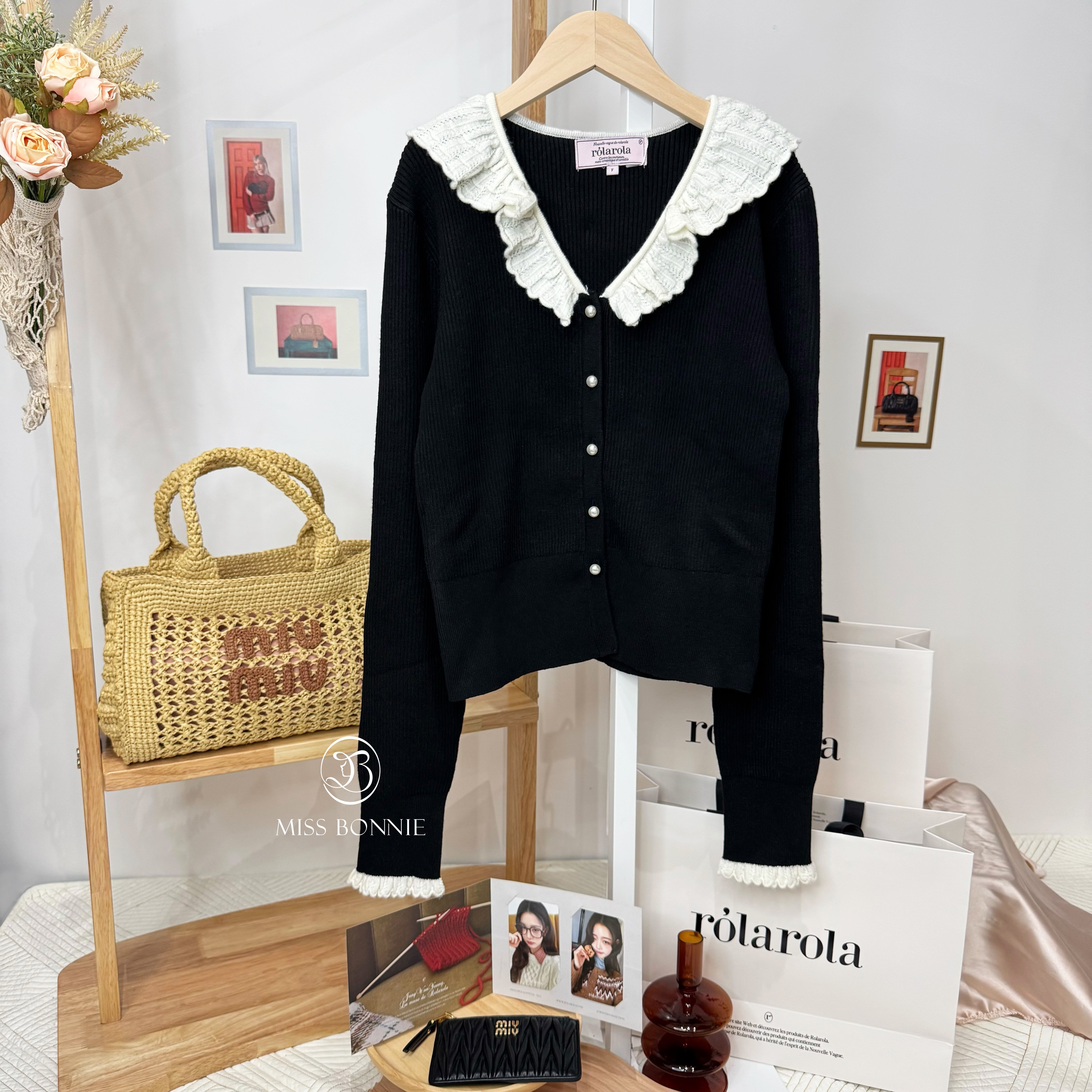 ROLAROLA荷葉領排釦針織上衣