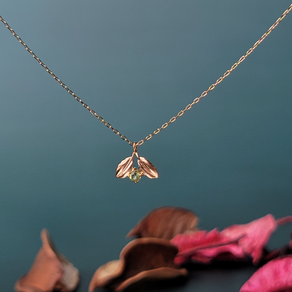 【me.luxe】K10雙葉橄欖石項鍊