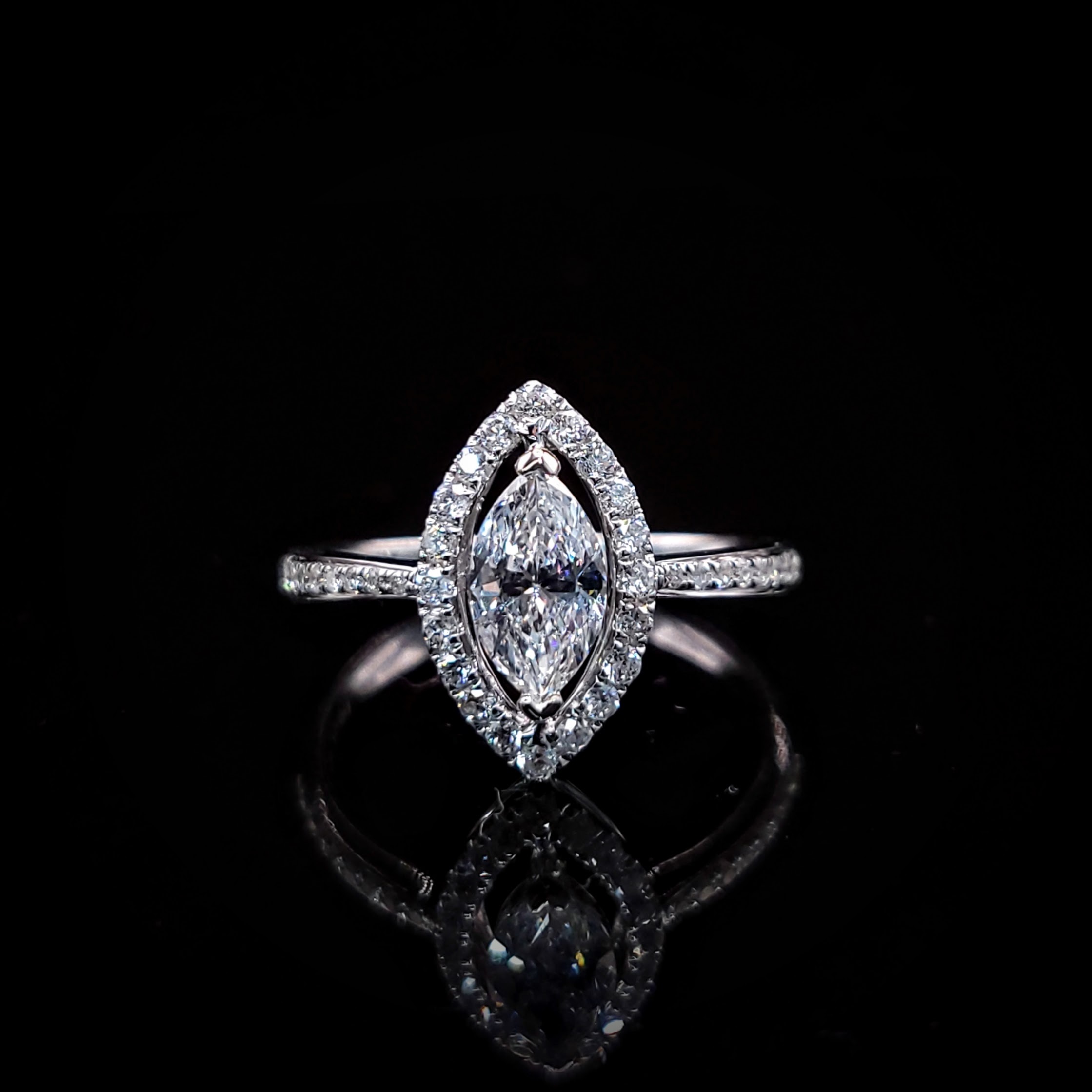 18K White Gold 0.76ct Marquise Cut Diamond Ring