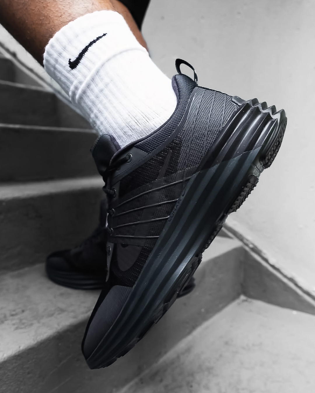 『復古再現 傳奇Lunar 🌙』Nike Lunar Roam “Dark Smoke Grey”