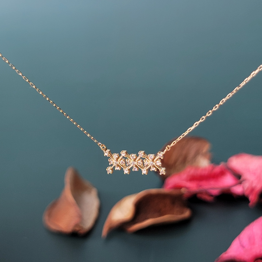 【me.luxe】K10雪花鑽石11分項鍊