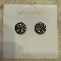 [S] TORY BURCH ROPE LOGO STUD EARRING,TORY SILVER, 136618-022 (STB654)