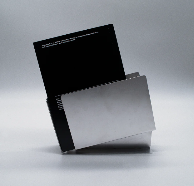 Mo_&_A 15° Magazine File