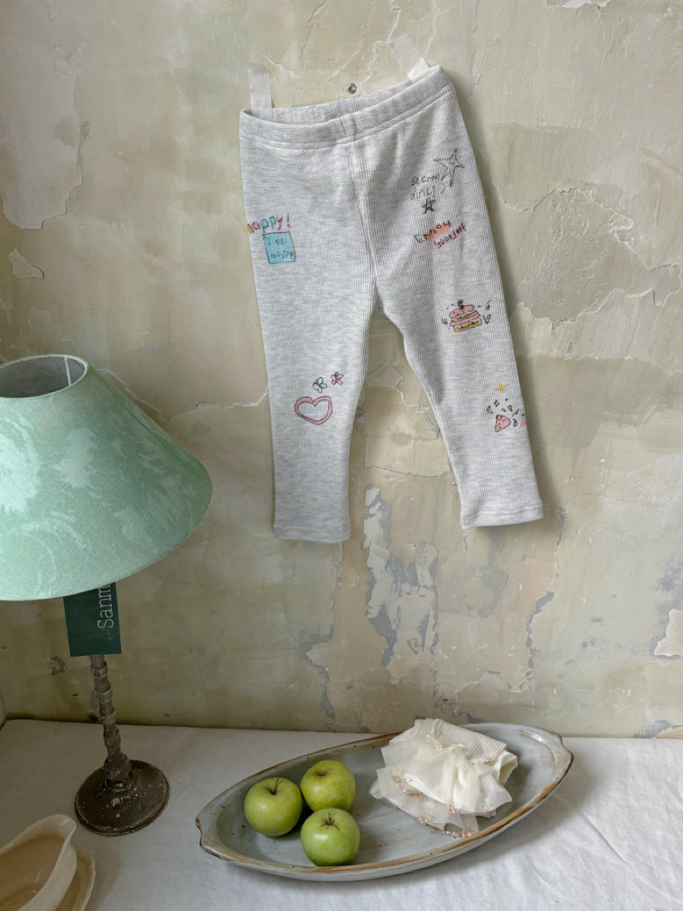 塗鴉造型打底褲