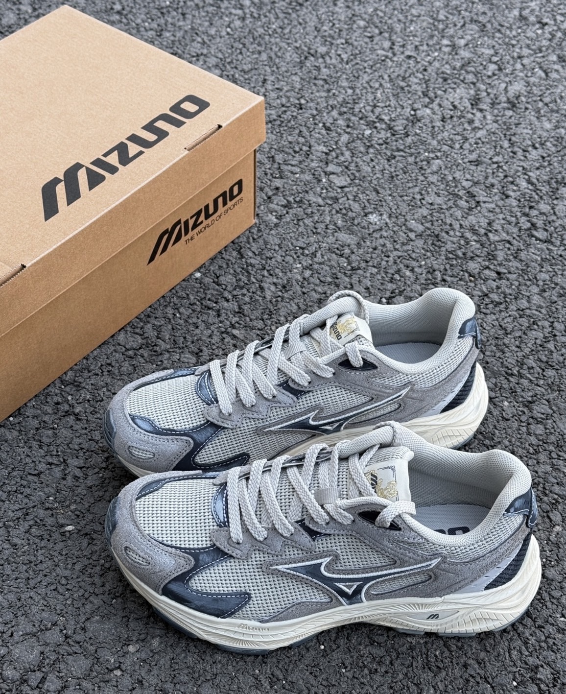 Mizuno Racer S CNY  蛇年🐍 岩石灰藏藍