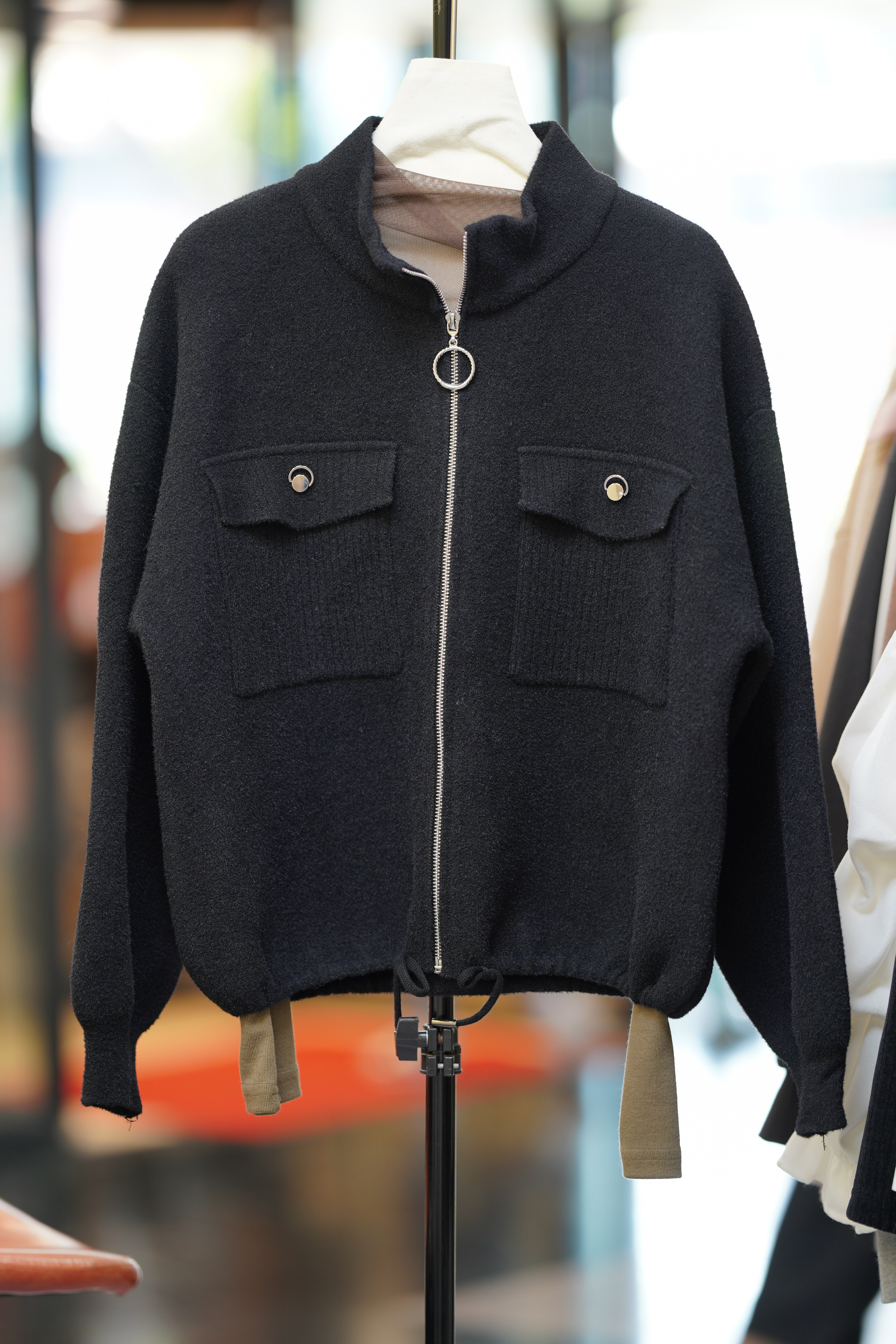 🔮限量搶搶搶👏🏻👏🏻混羊毛黑JK💖（一口價）18/1