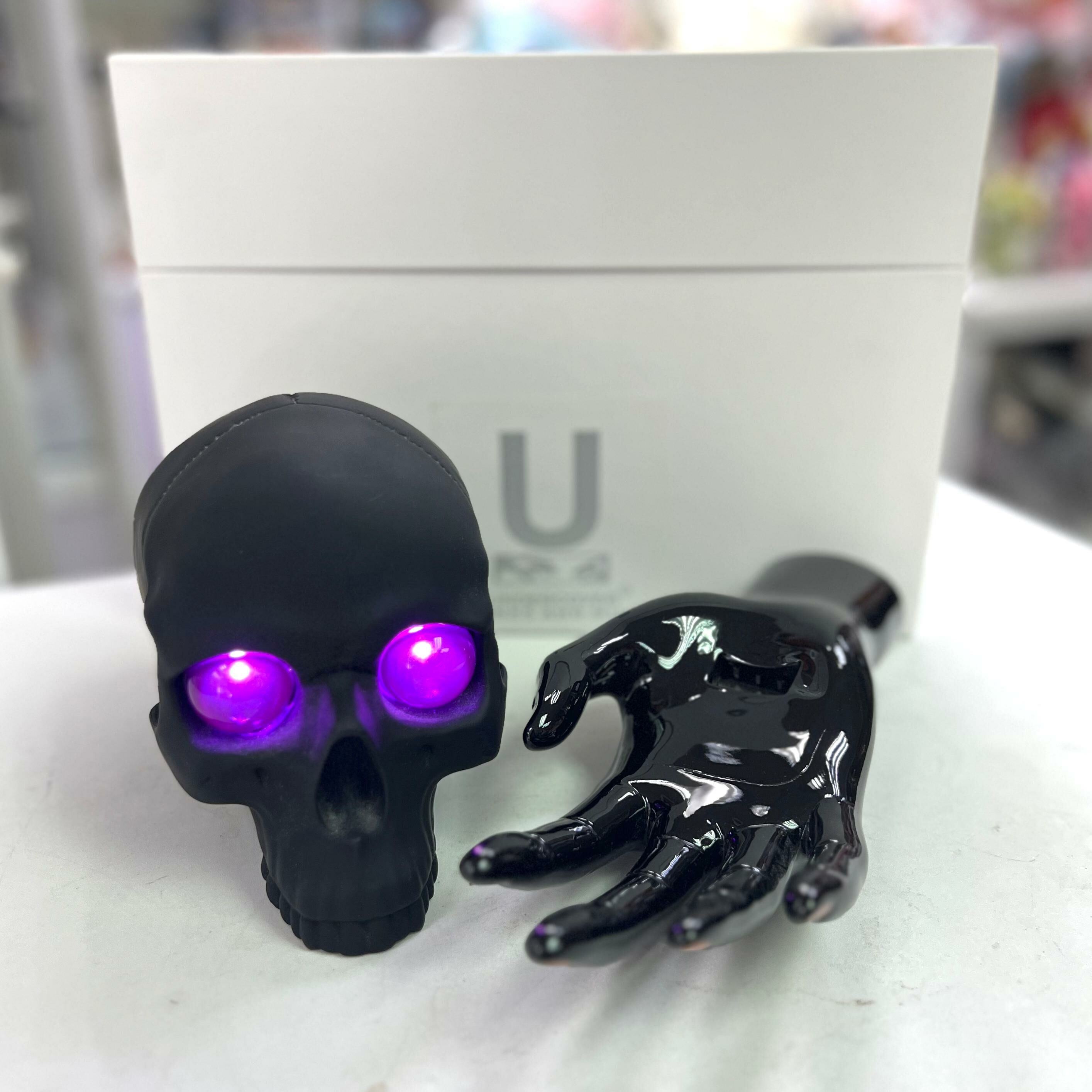 UNDERCOVER × P.A.M SKULL & HAND LAMP (Black)