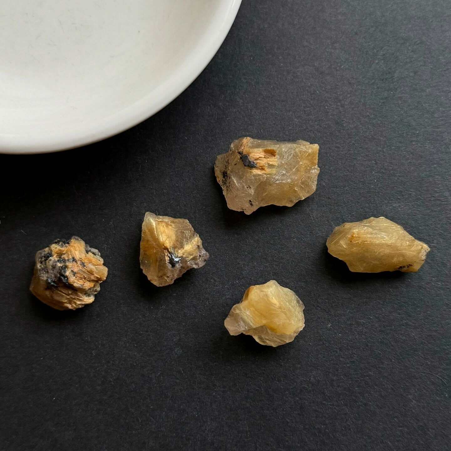 [原石] 鈦髮晶原礦