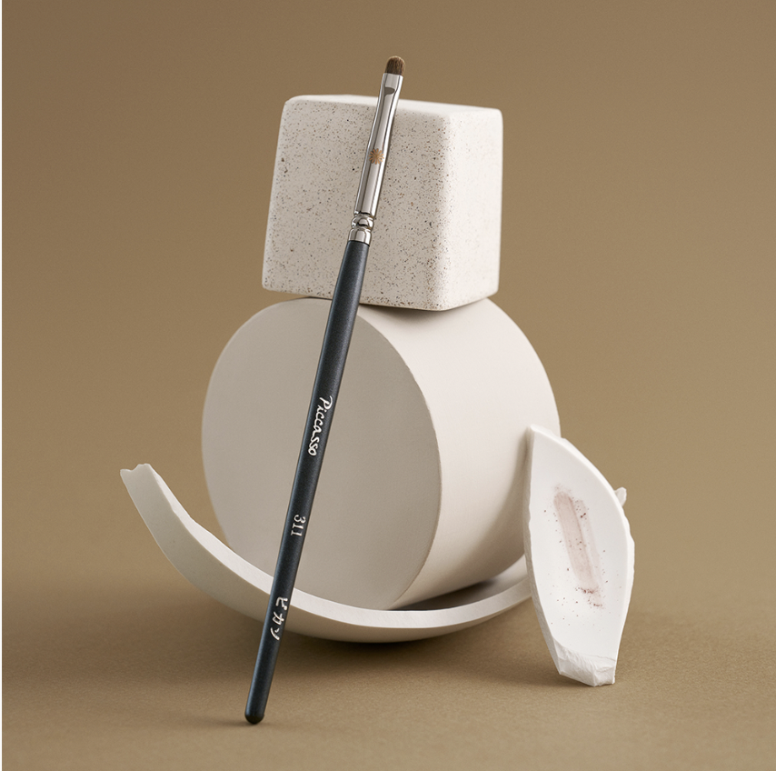 PICCASSO 311 Detal Point Eyeshadow Brush